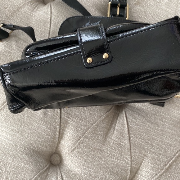 MICHAEL KORS Black Patent Leather Saddle Style Bag with gold accents - Picture 5 of 11